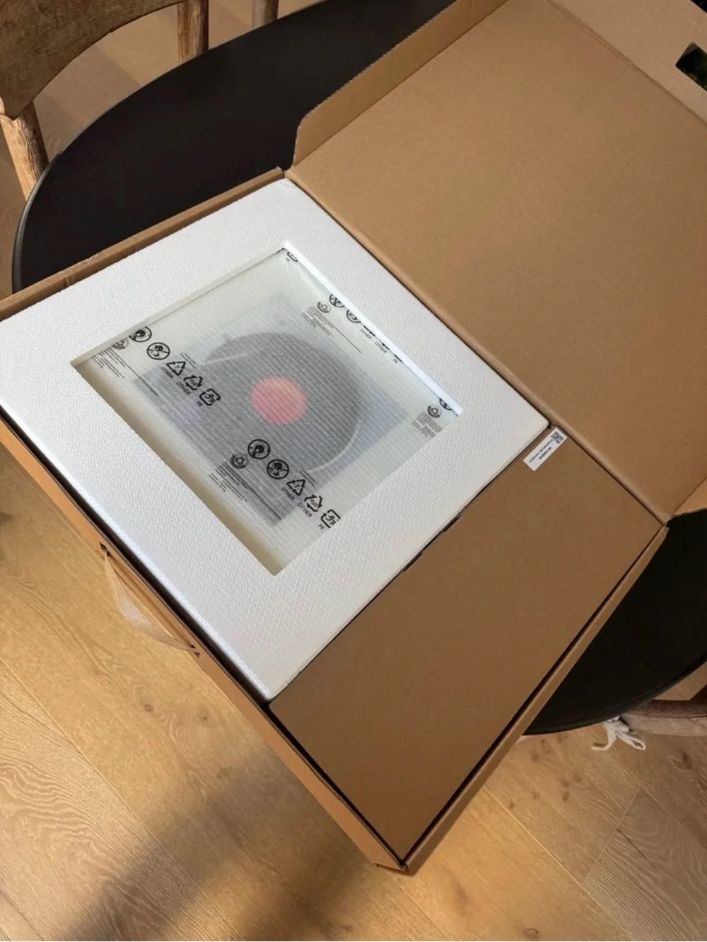 NIB Samsung - HW-LS60D Music Frame Smart Speaker/Picture Frame, Dolby Atmos